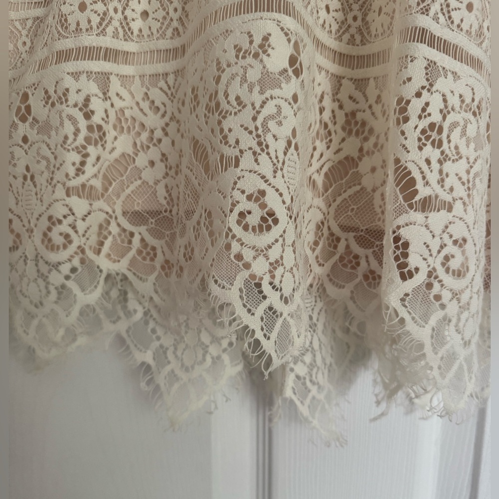 Women's LC Lauren Conrad Mock Neck Lace Top - Picture 4 of 9